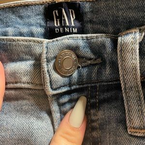 BARELY WORN!!!!! GAP true skinny jeans